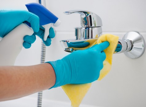 Cleaning curtains to remove dust and odours in an E3 property